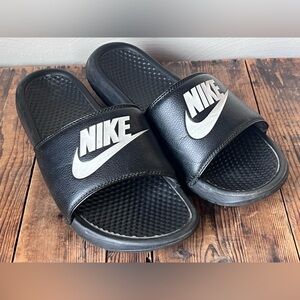 Nike Men’s Size 13 Slides